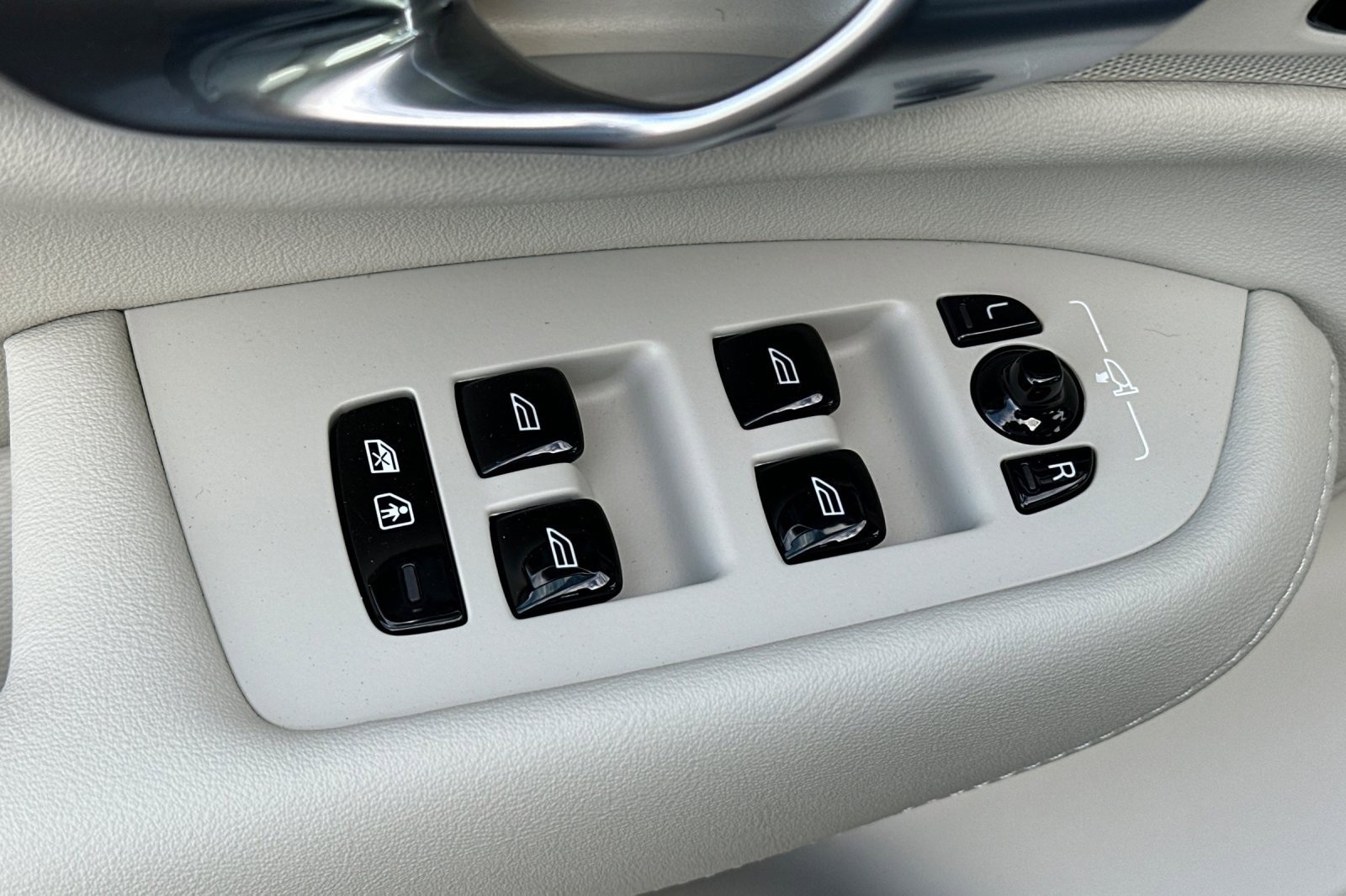 New 2026 Volvo XC90 T8 Ultra image 15