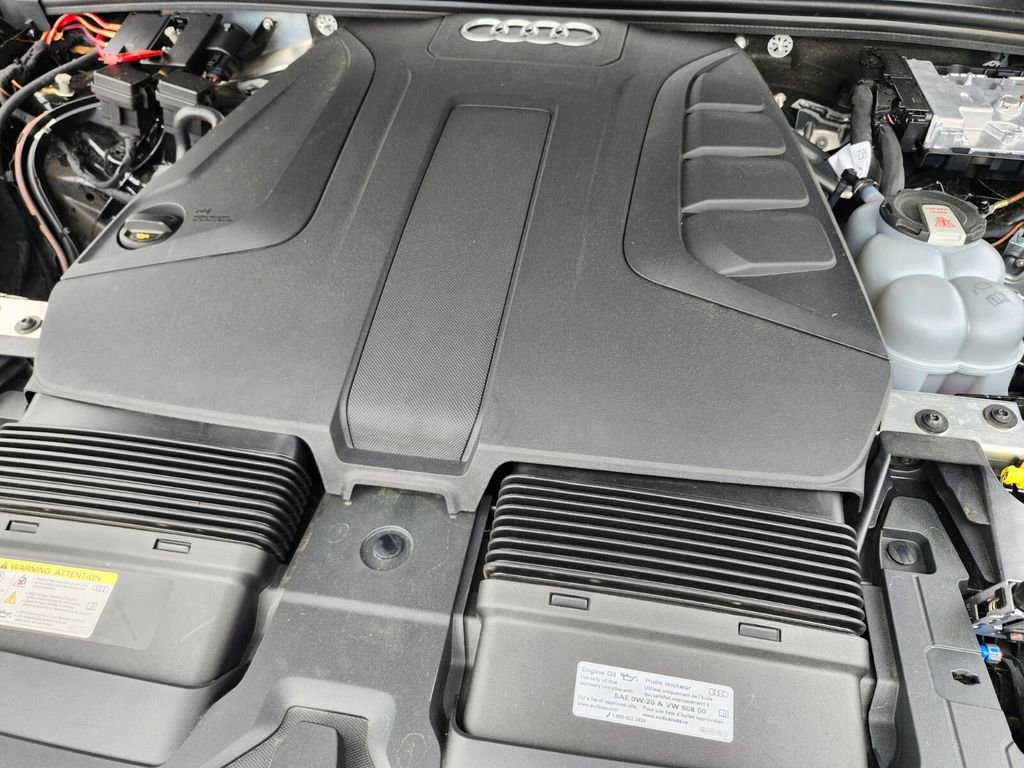 Used 2023 Audi Q7 2.0T Premium w/ Convenience Package image 10