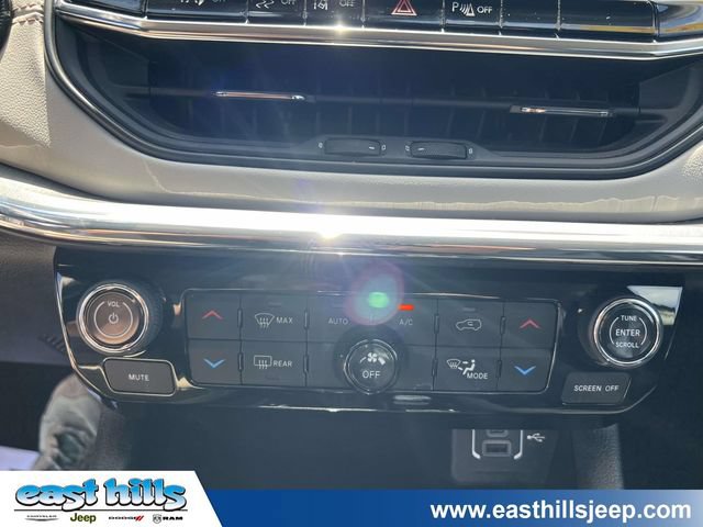 Certified 2022 Jeep Compass Limited AWD/4WD image 25