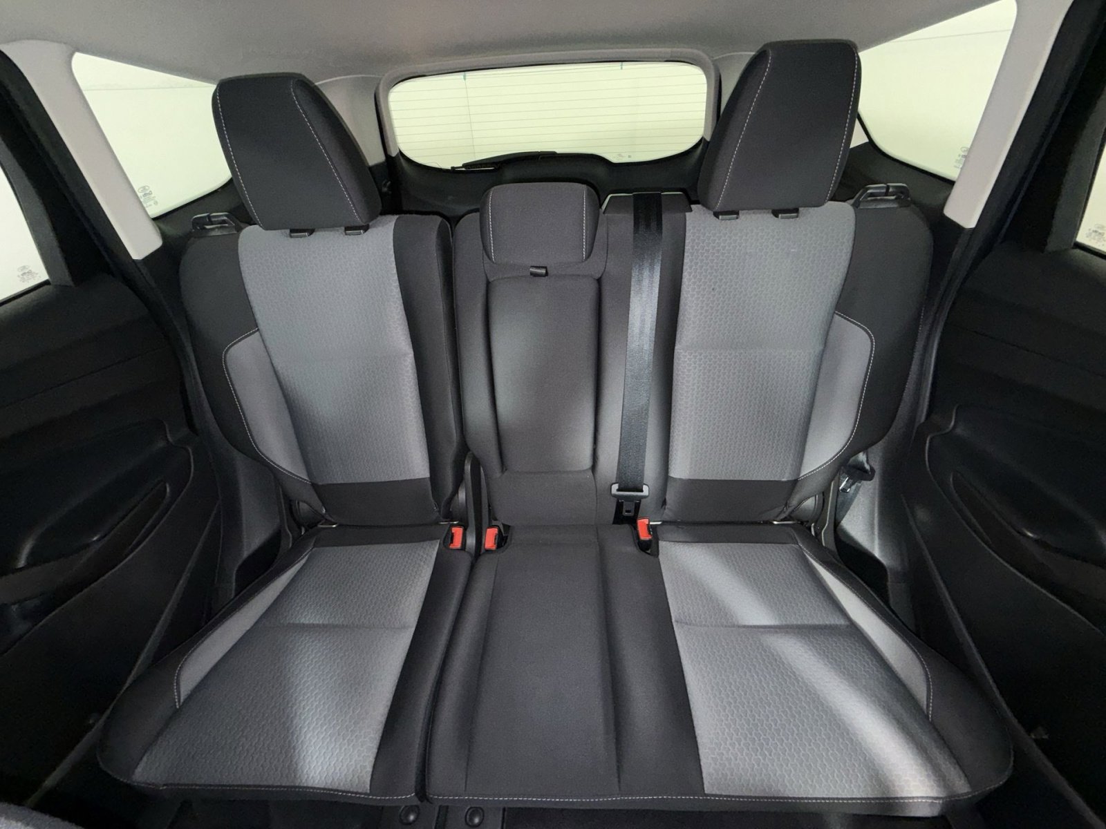 Used 2019 Ford Escape SE FWD image 23