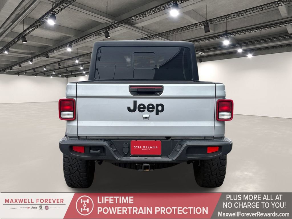 Used 2024 Jeep Gladiator Sport image 15