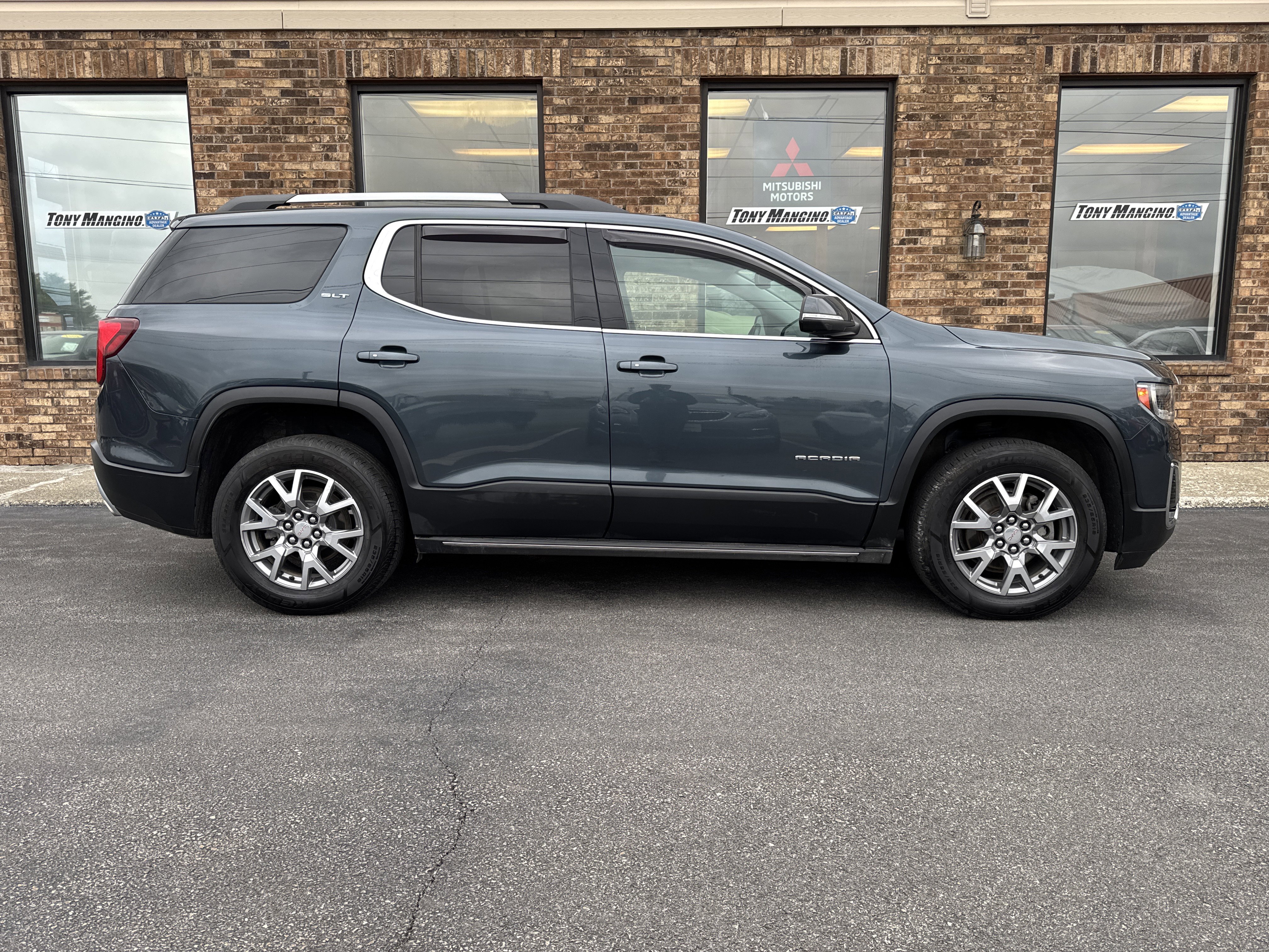 Used 2020 GMC Acadia SLT w/ Premium Package AWD/4WD image 7