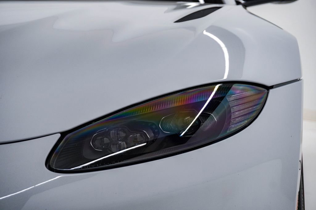 Used 2020 Aston Martin V8 Vantage Coupe image 6