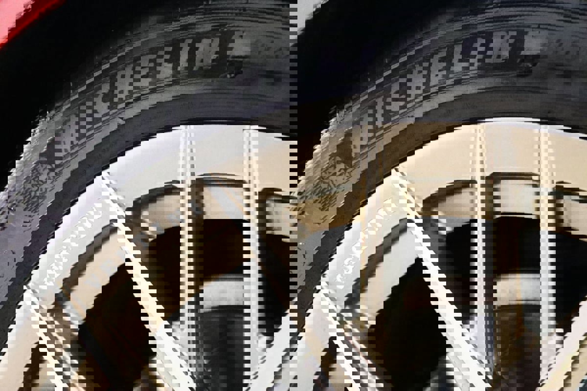 Used 2006 Aston Martin DB9 Coupe RWD image 26