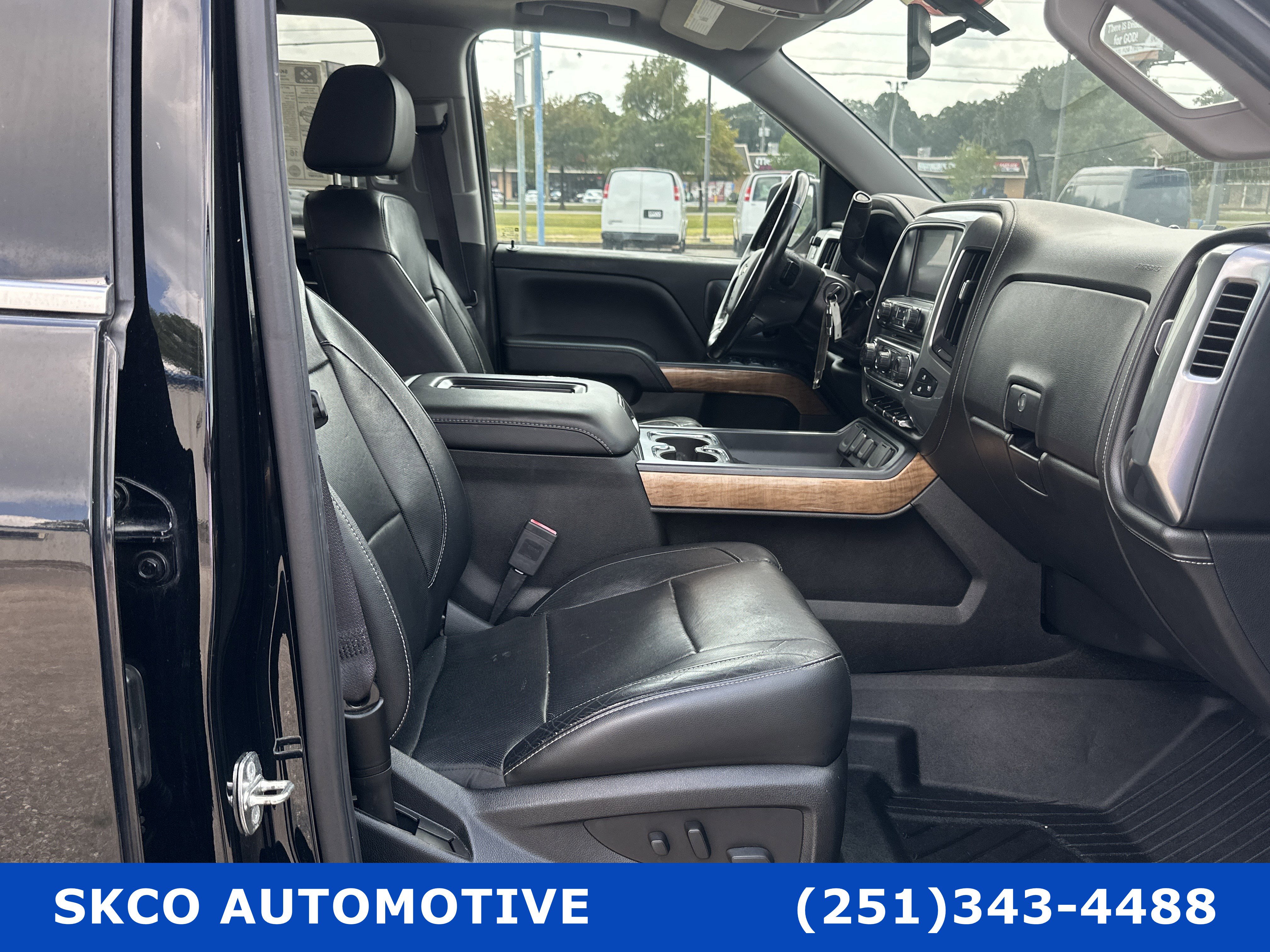 Used 2017 Chevrolet Silverado 1500 LTZ w/ High Desert Package image 11