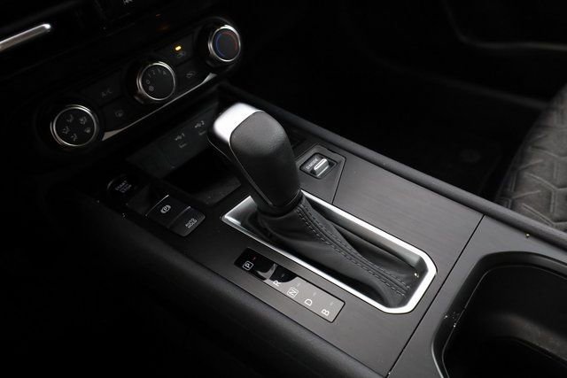 Certified 2025 Nissan Kicks SV image 22