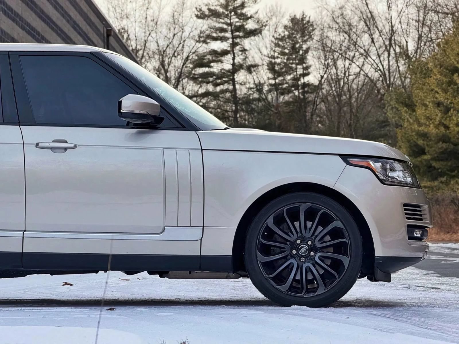 Used 2016 Land Rover Range Rover Supercharged AWD/4WD image 17
