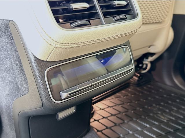 Used 2022 Mercedes-Benz GLS 450 4MATIC image 27