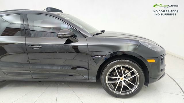 Used 2024 Porsche Macan AWD/4WD image 7