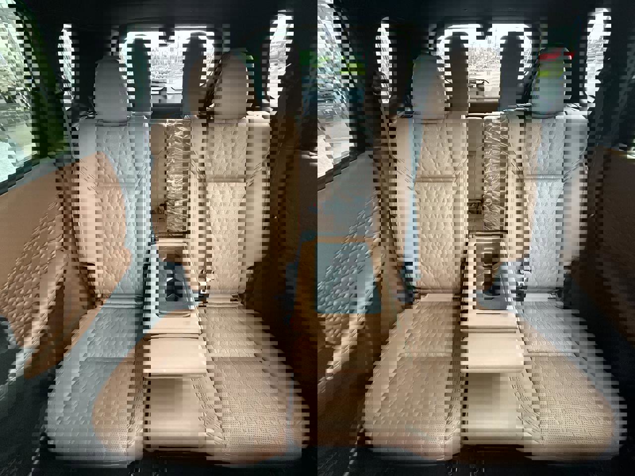 Used 2025 Mitsubishi Outlander SEL image 43