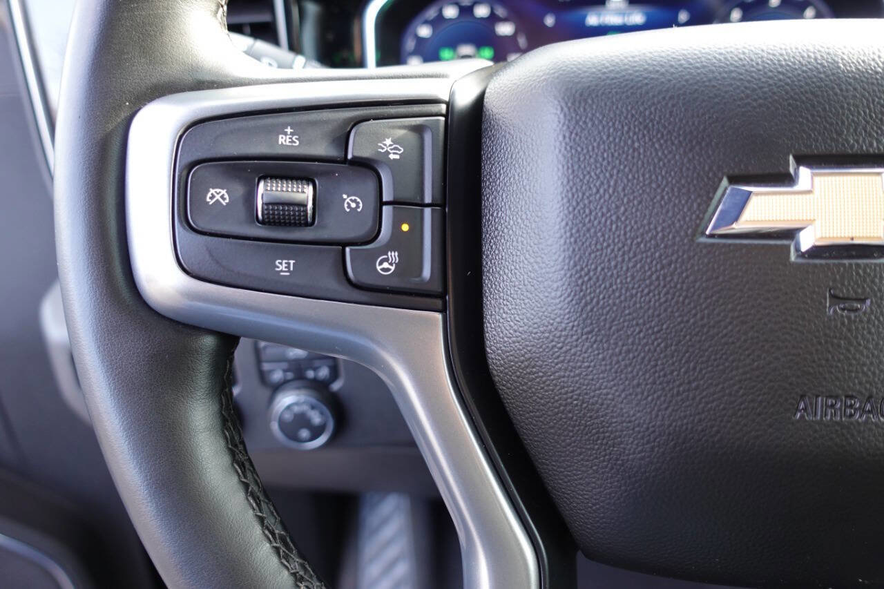Used 2024 Chevrolet Silverado 1500 LT AWD/4WD image 42