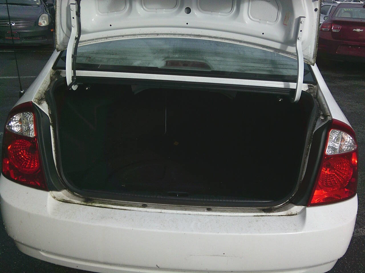 Used 2006 Kia Spectra EX image 21