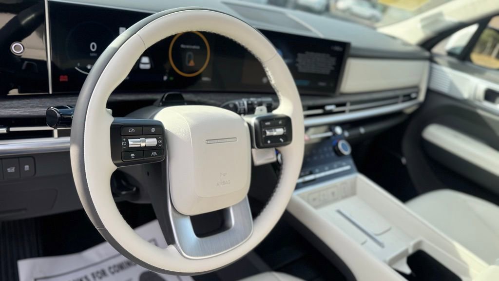 Used 2024 Hyundai Santa Fe Calligraphy image 12