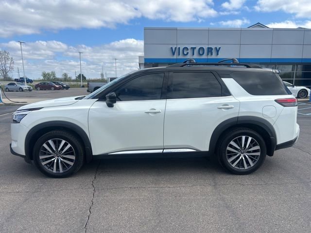 Used 2022 Nissan Pathfinder Platinum w/ Cargo Package AWD/4WD image 8