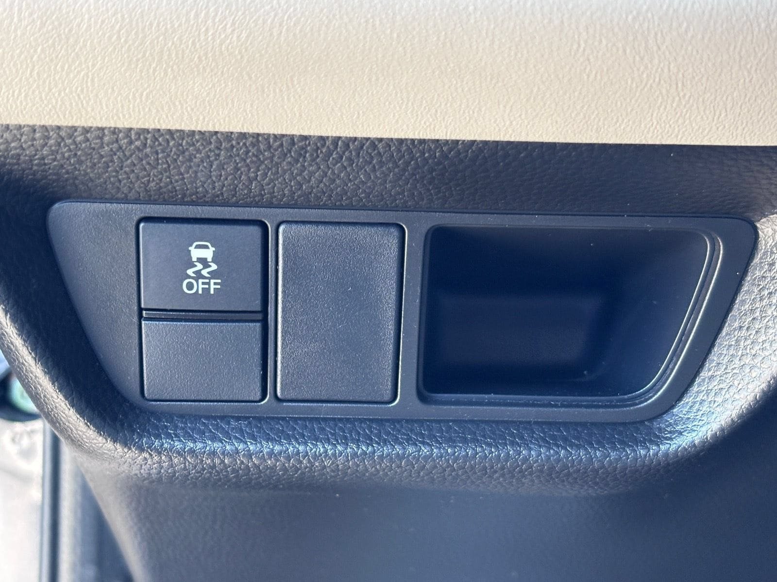 Certified 2025 Honda HR-V EX-L image 22