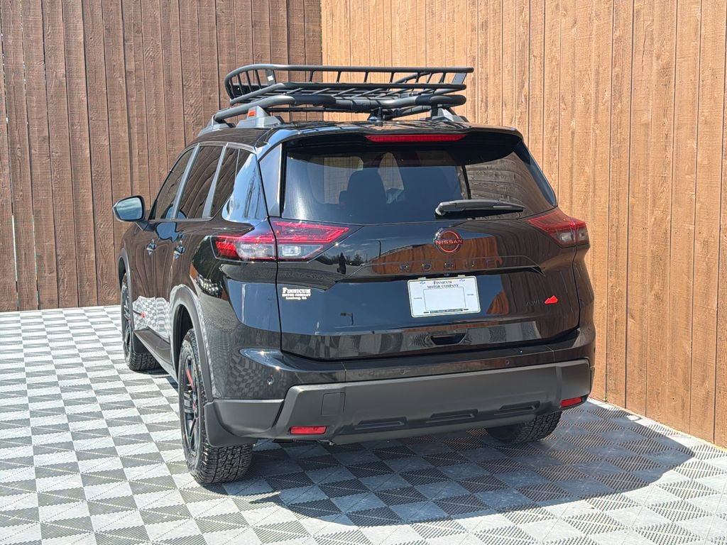 Used 2025 Nissan Rogue SV image 15