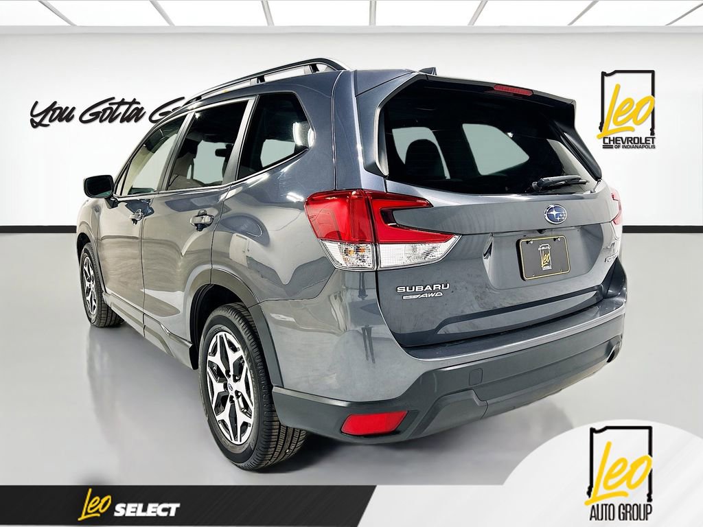 Used 2023 Subaru Forester Premium image 7