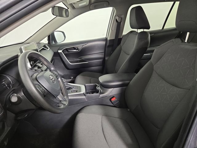 Used 2025 Toyota RAV4 XLE image 13