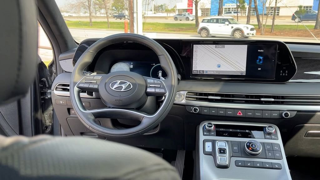 Used 2024 Hyundai Palisade Calligraphy image 21