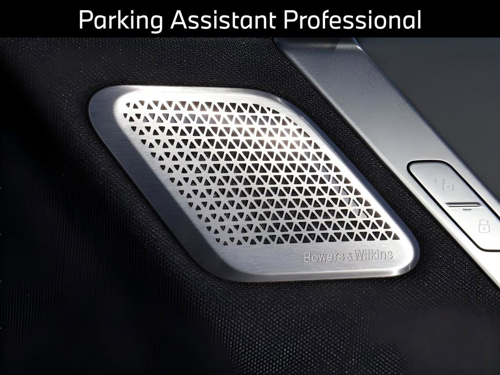 New 2025 BMW iX M60 image 17