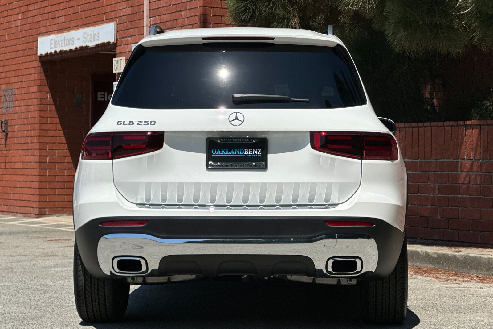 New 2026 Mercedes-Benz GLB 250 image 5