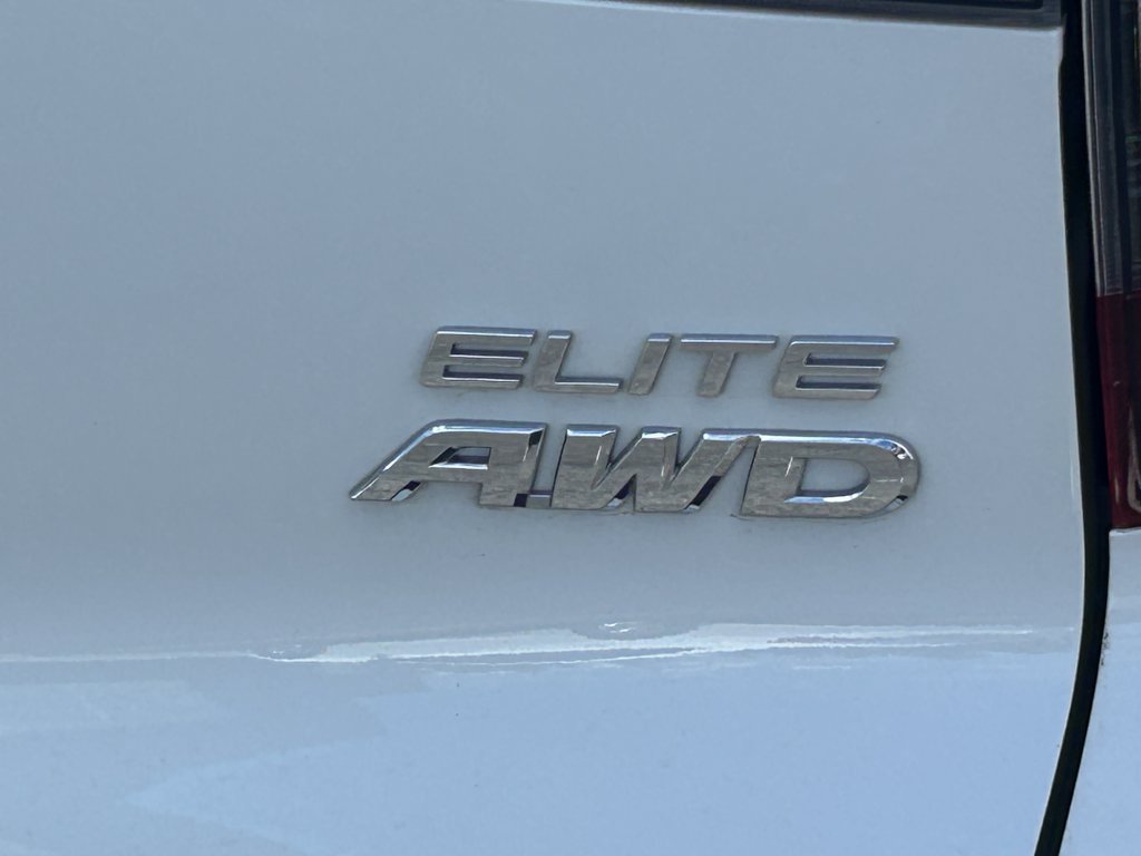 Used 2020 Honda Pilot Elite image 4