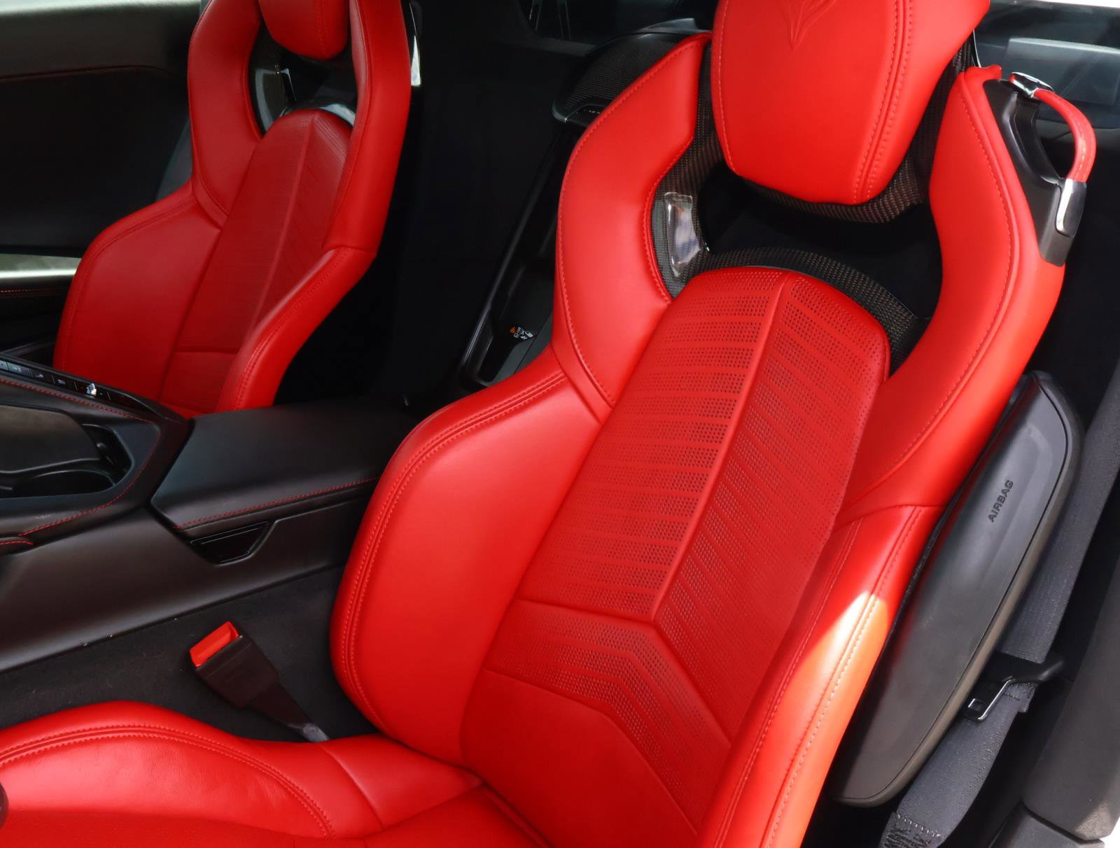 Used 2020 Chevrolet Corvette Stingray Premium Cpe w/ 3LT Preferred Equipment Group image 13