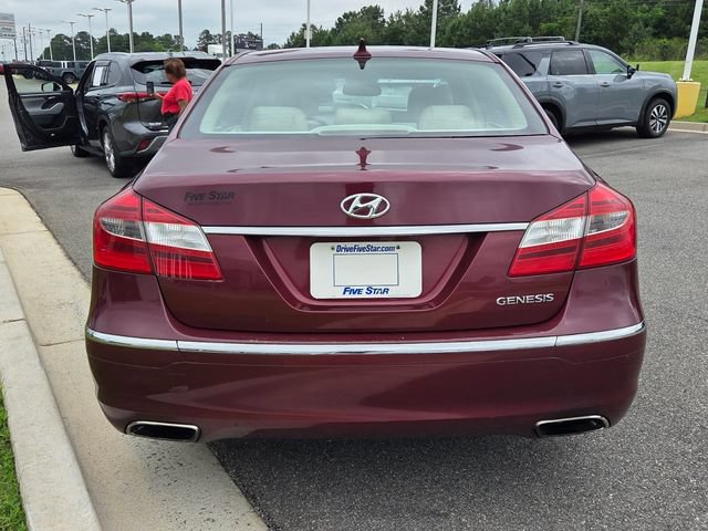 Used 2012 Hyundai Genesis 3.8 RWD image 9