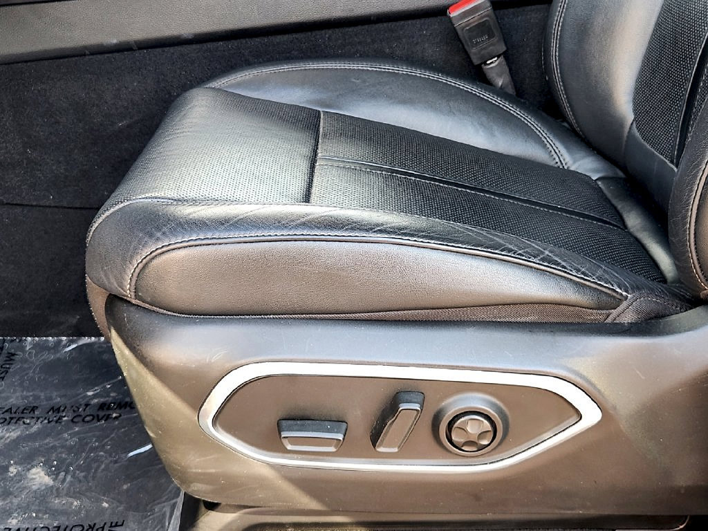 Used 2024 Jeep Wagoneer Series II w/ Flexible Seating Group AWD/4WD image 23