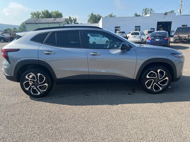 New 2025 Chevrolet Trax RS w/ Driver Confidence Package image 6