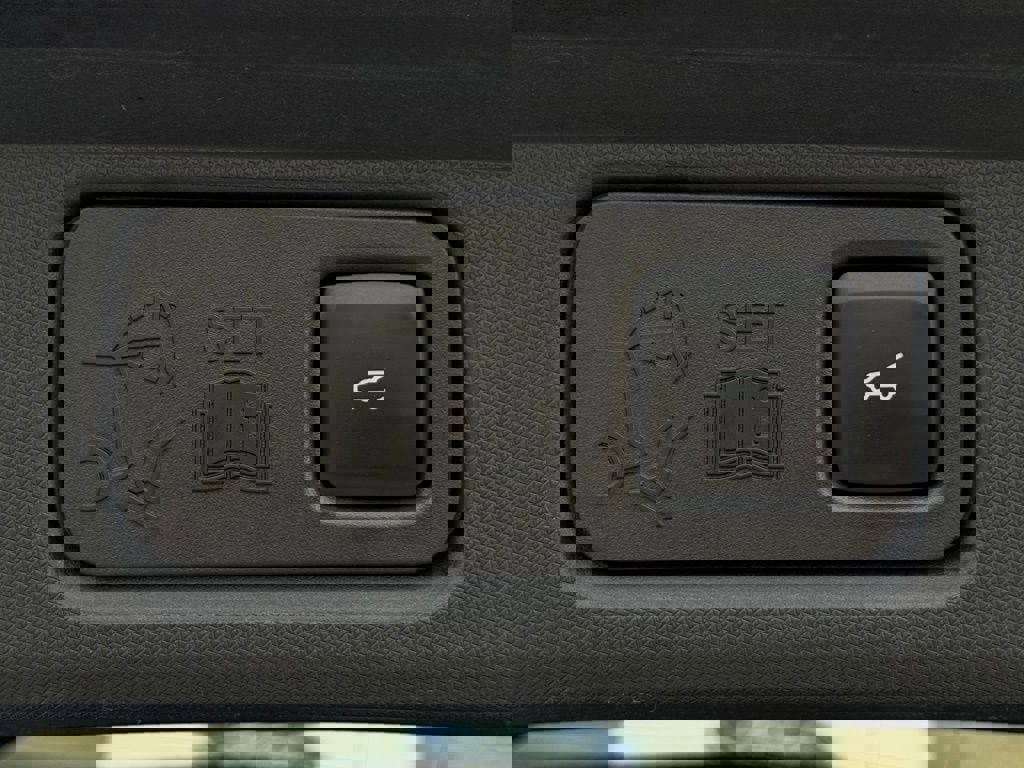 Used 2023 Ford Mustang Mach-E Premium image 32