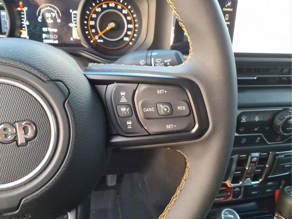 Used 2024 Jeep Gladiator Sport image 22