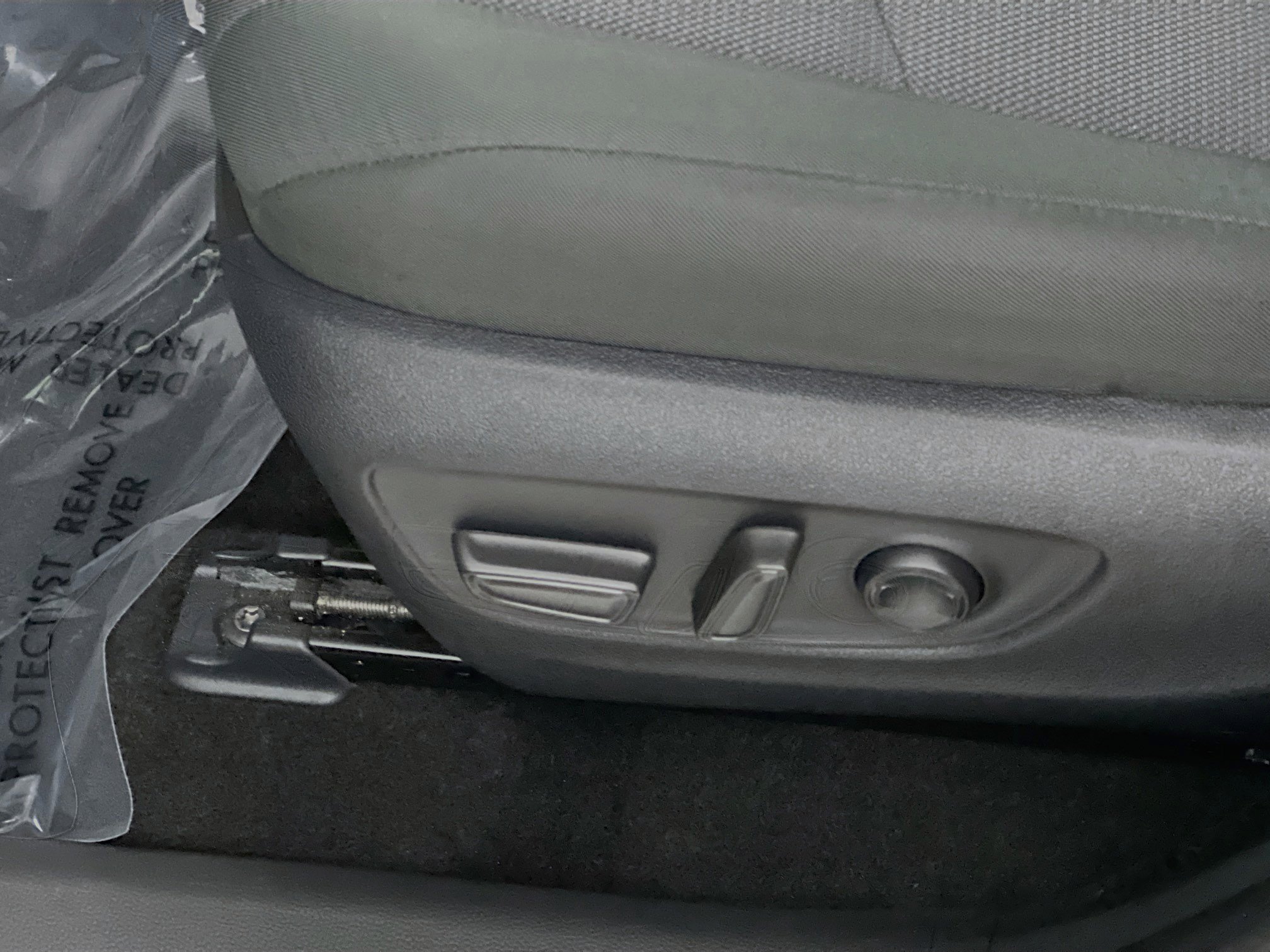 Used 2025 Toyota RAV4 XLE AWD/4WD image 16