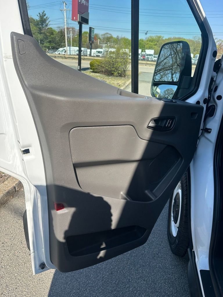 Used 2023 Ford E-Transit 148 High Roof Extended w/ Load Area Protection Package RWD image 8