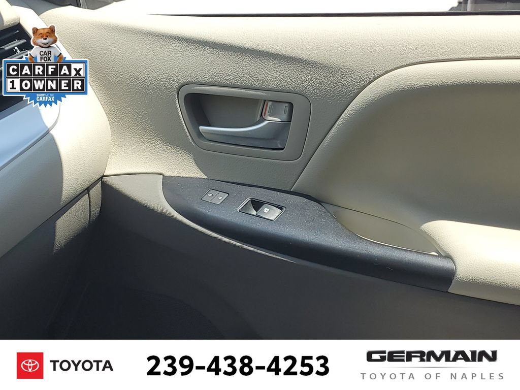 Certified 2018 Toyota Sienna LE FWD image 29