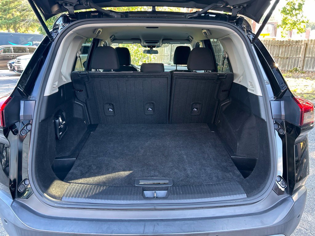 Used 2023 Nissan Rogue SV FWD image 30