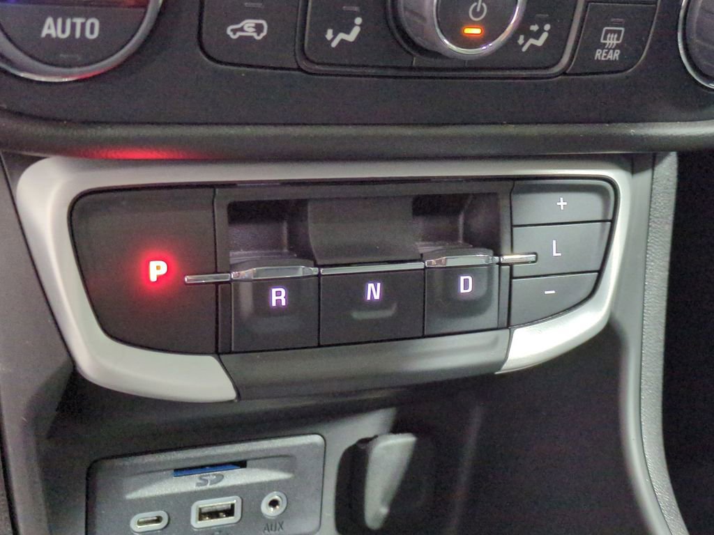 Used 2022 GMC Terrain SLT image 38