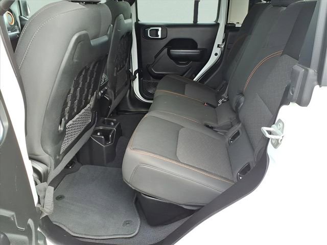 Used 2021 Jeep Gladiator Mojave w/ Cold Weather Group image 18