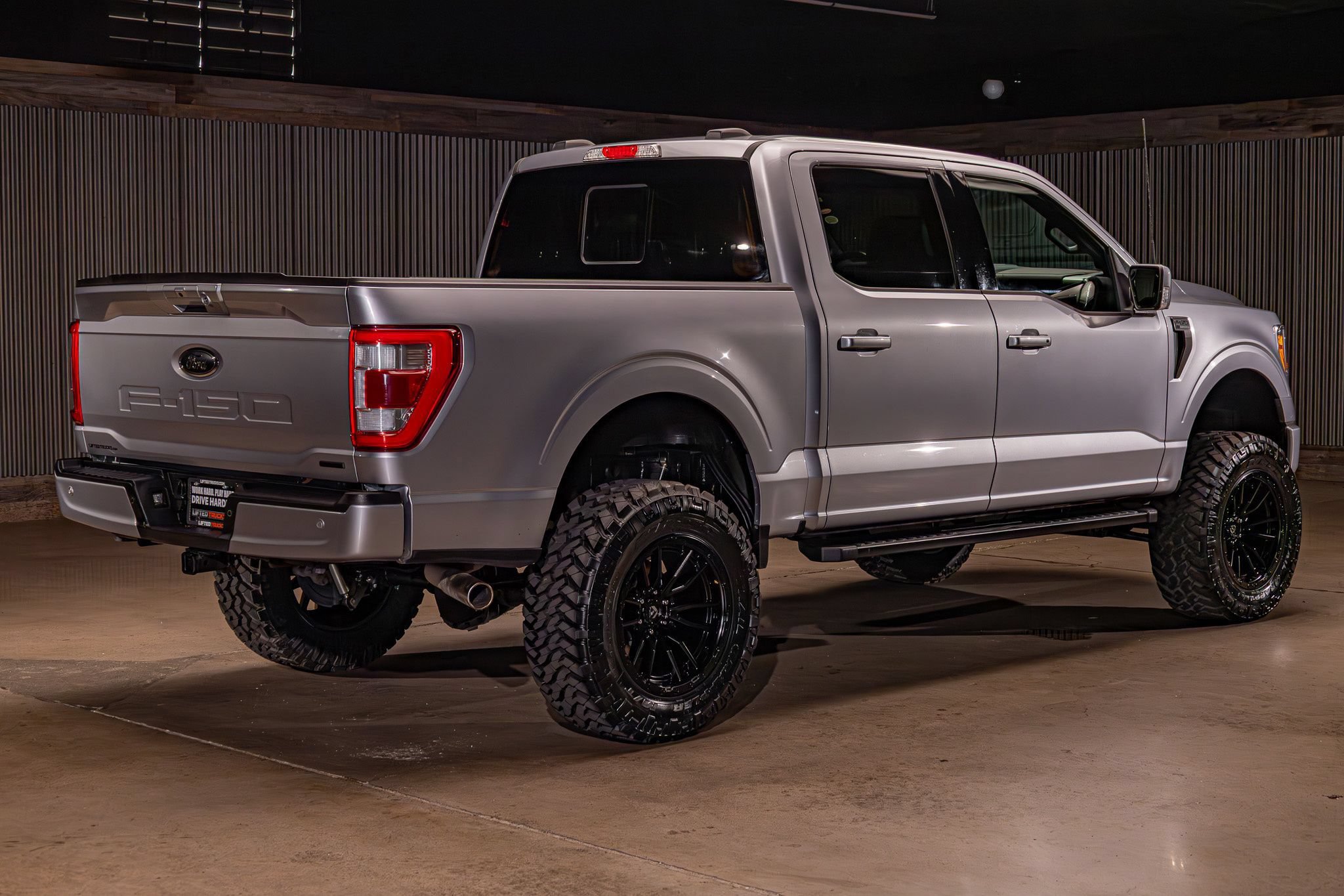 Used 2023 Ford F150 Lariat AWD/4WD image 10