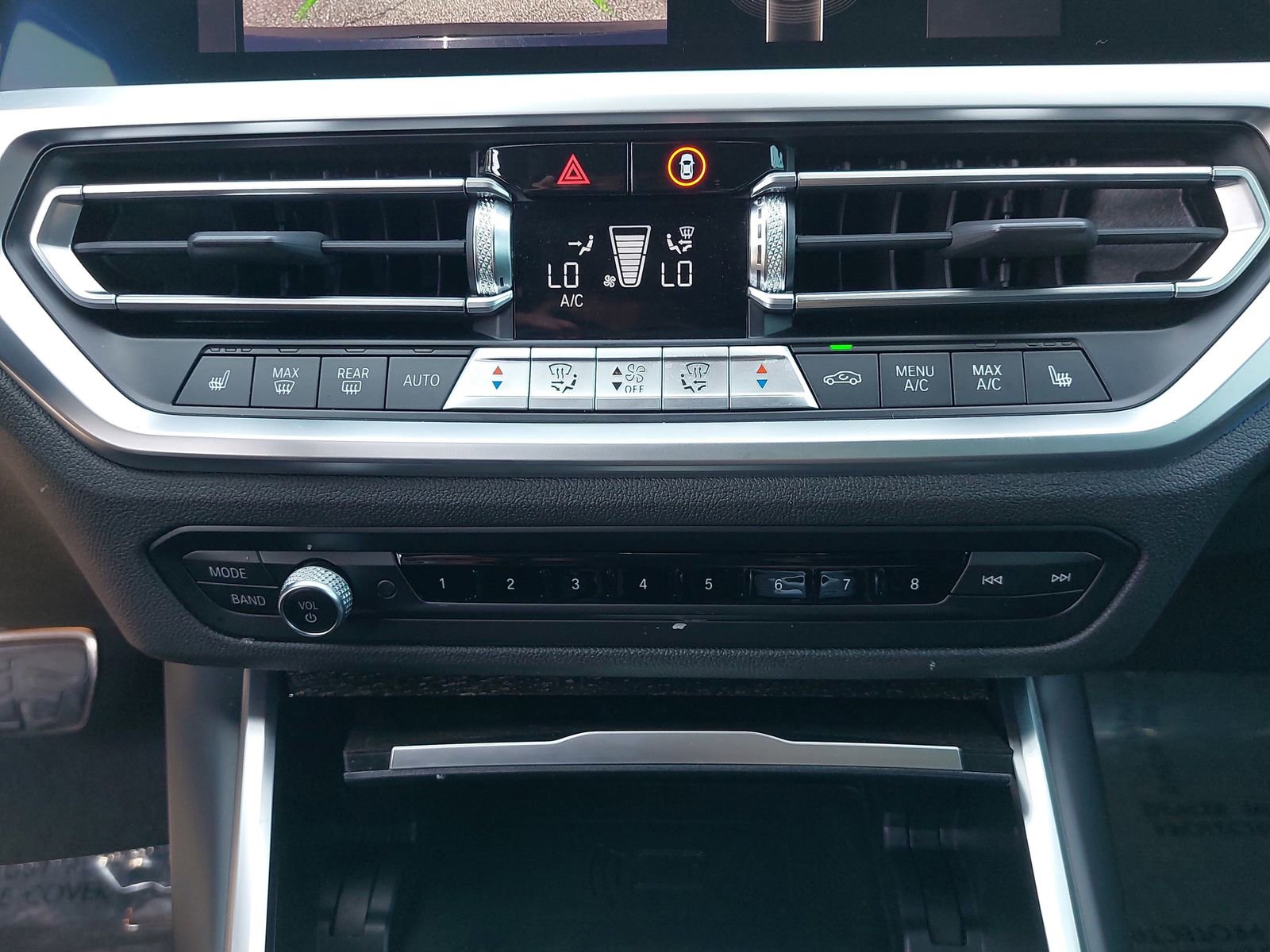 Used 2021 BMW 330i Sedan w/ M Sport Package image 23