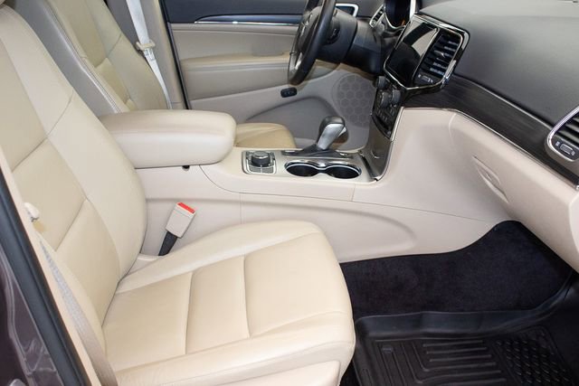 Used 2019 Jeep Grand Cherokee Limited image 10