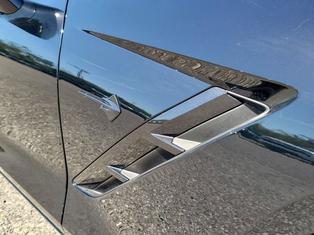 Certified 2017 Chevrolet Corvette Stingray Coupe w/ Carbon Flash Badge Package image 14