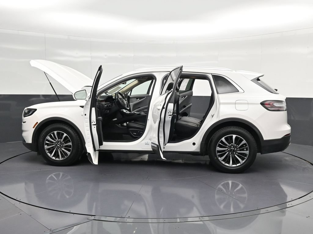 Used 2023 Lincoln Nautilus Reserve FWD image 39