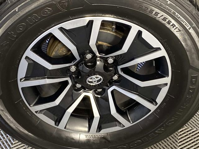 Used 2022 Toyota Tacoma TRD Sport w/ Technology Package image 26