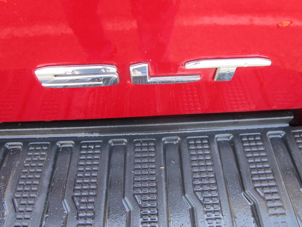 Used 2024 GMC Sierra 1500 SLT w/ SLT Premium Plus Package AWD/4WD image 17
