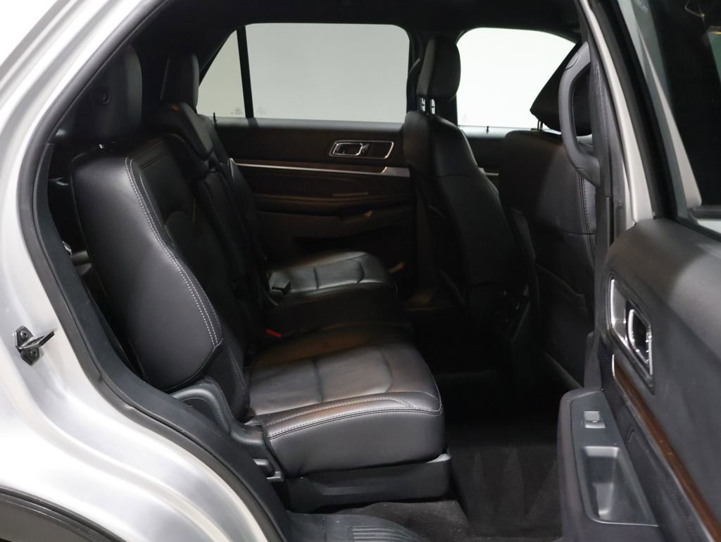 Used 2019 Ford Explorer Limited w/ Class III Trailer Tow Package image 20
