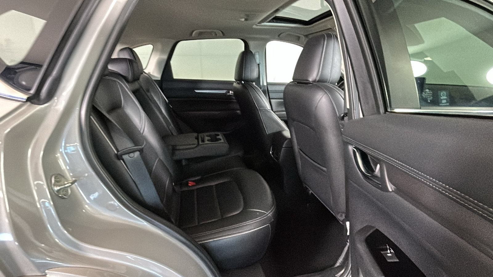 Used 2025 MAZDA CX-5 AWD 2.5 S w/ Preferred Package image 33