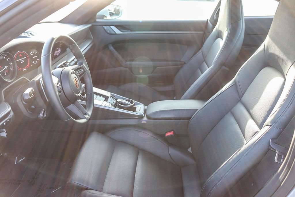 Used 2022 Porsche 911 Carrera RWD image 19