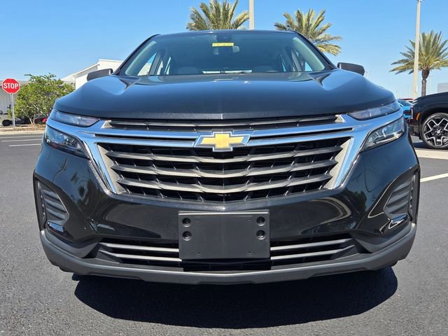 Used 2023 Chevrolet Equinox LS AWD/4WD image 2
