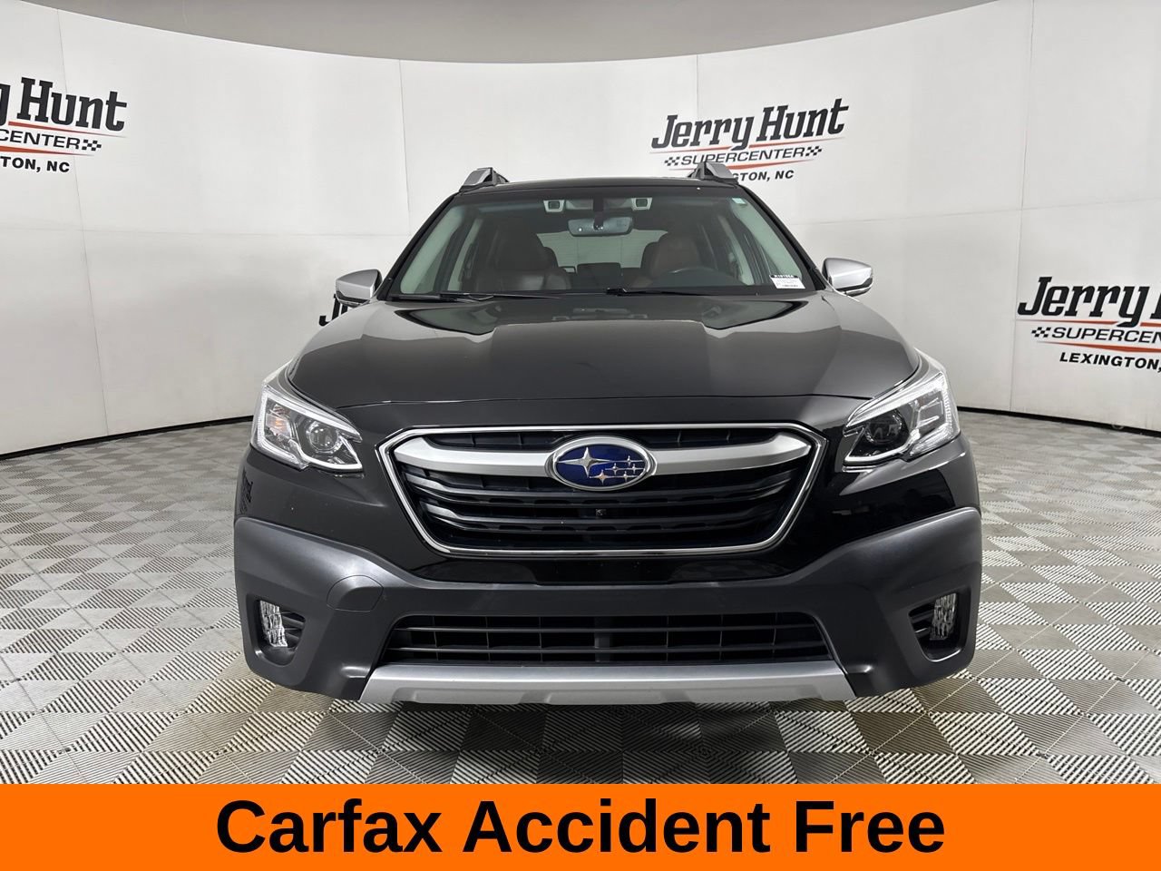 Used 2020 Subaru Outback Touring AWD/4WD image 4